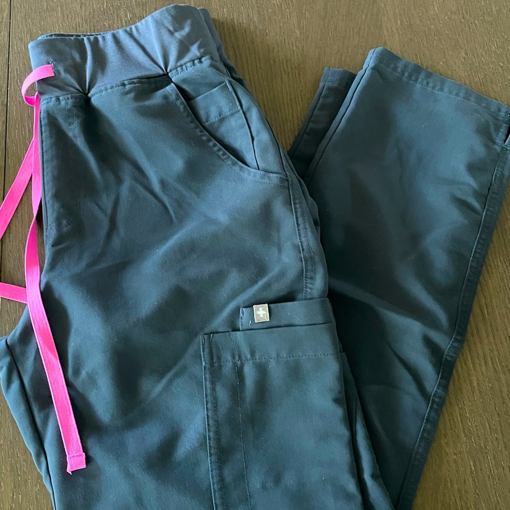 Figs scrub set: midnight sky. XS slim top, S bottom